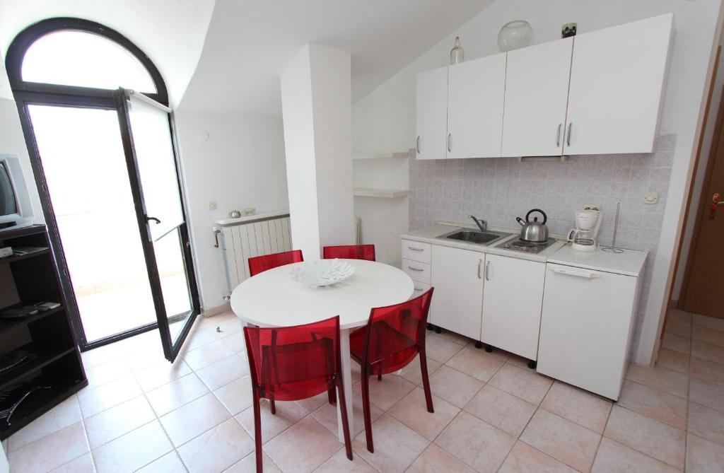רוביני Apartments Milena מראה חיצוני תמונה